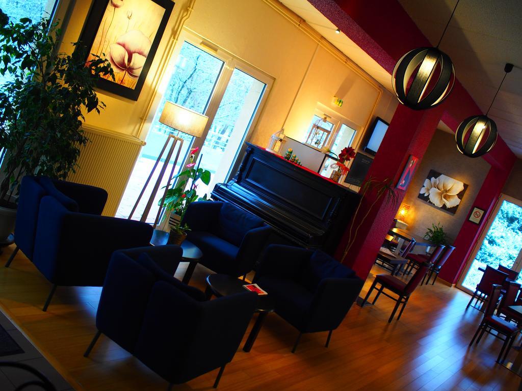 The Originals City, Hotel Et Restaurant Aster, Saint-Avold Nord クレウツヴァルド エクステリア 写真