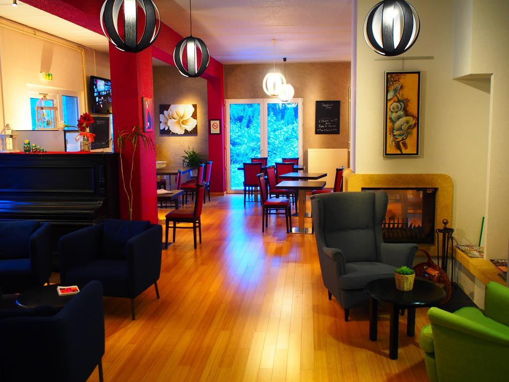 The Originals City, Hotel Et Restaurant Aster, Saint-Avold Nord クレウツヴァルド エクステリア 写真