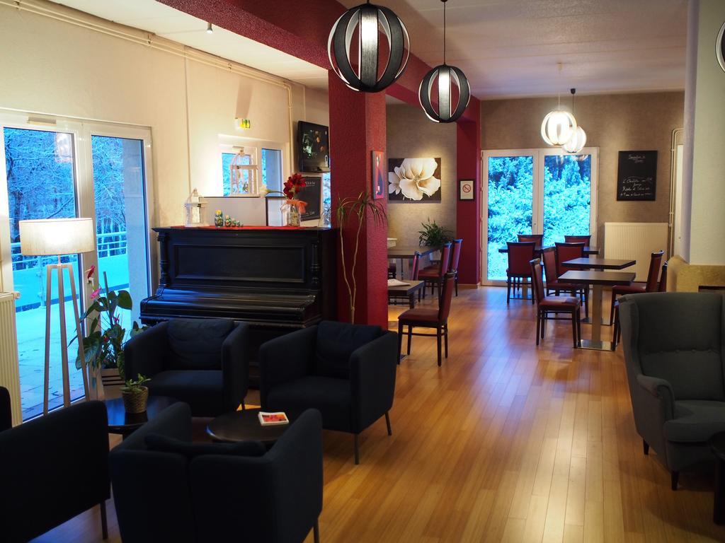 The Originals City, Hotel Et Restaurant Aster, Saint-Avold Nord クレウツヴァルド エクステリア 写真
