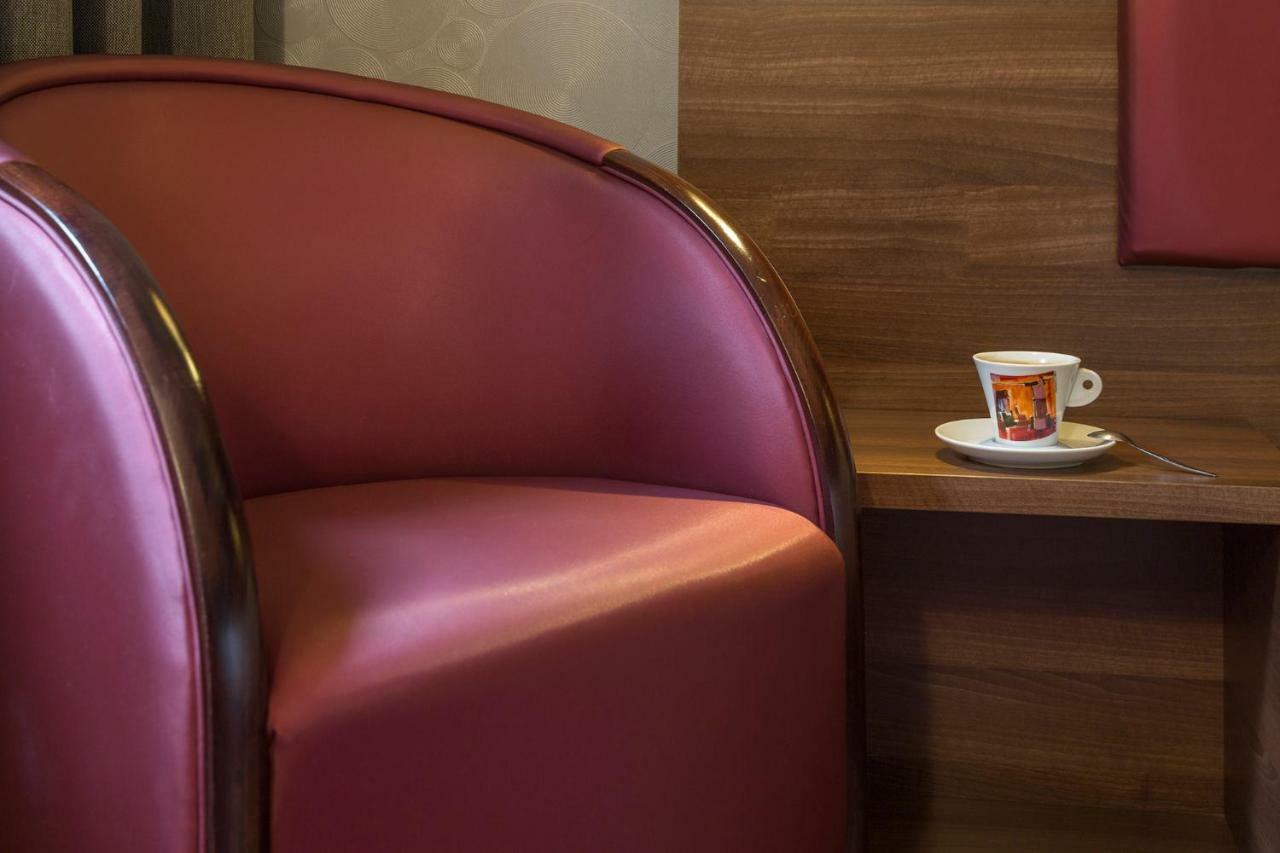 The Originals City, Hotel Et Restaurant Aster, Saint-Avold Nord クレウツヴァルド エクステリア 写真